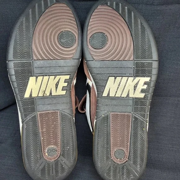 Nike Men's Brown and White High-Top Sneakers - Picture 6 of 7